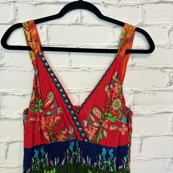 Ellen Parker V-Neck Maxi Dress-Medium - Picture 2 of 7